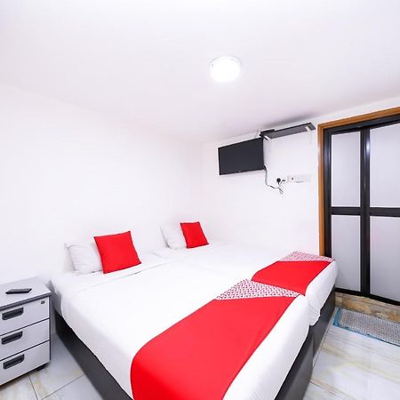 Oyo 334 Everest Hotel Куала Лумпур Екстериор снимка