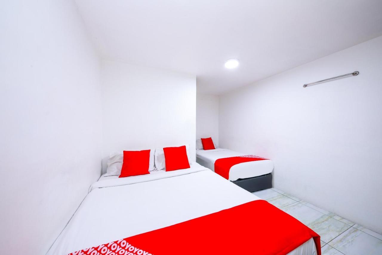 Oyo 334 Everest Hotel Куала Лумпур Екстериор снимка