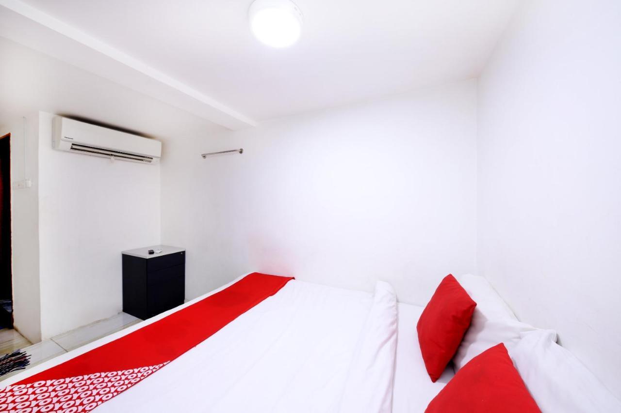Oyo 334 Everest Hotel Куала Лумпур Екстериор снимка