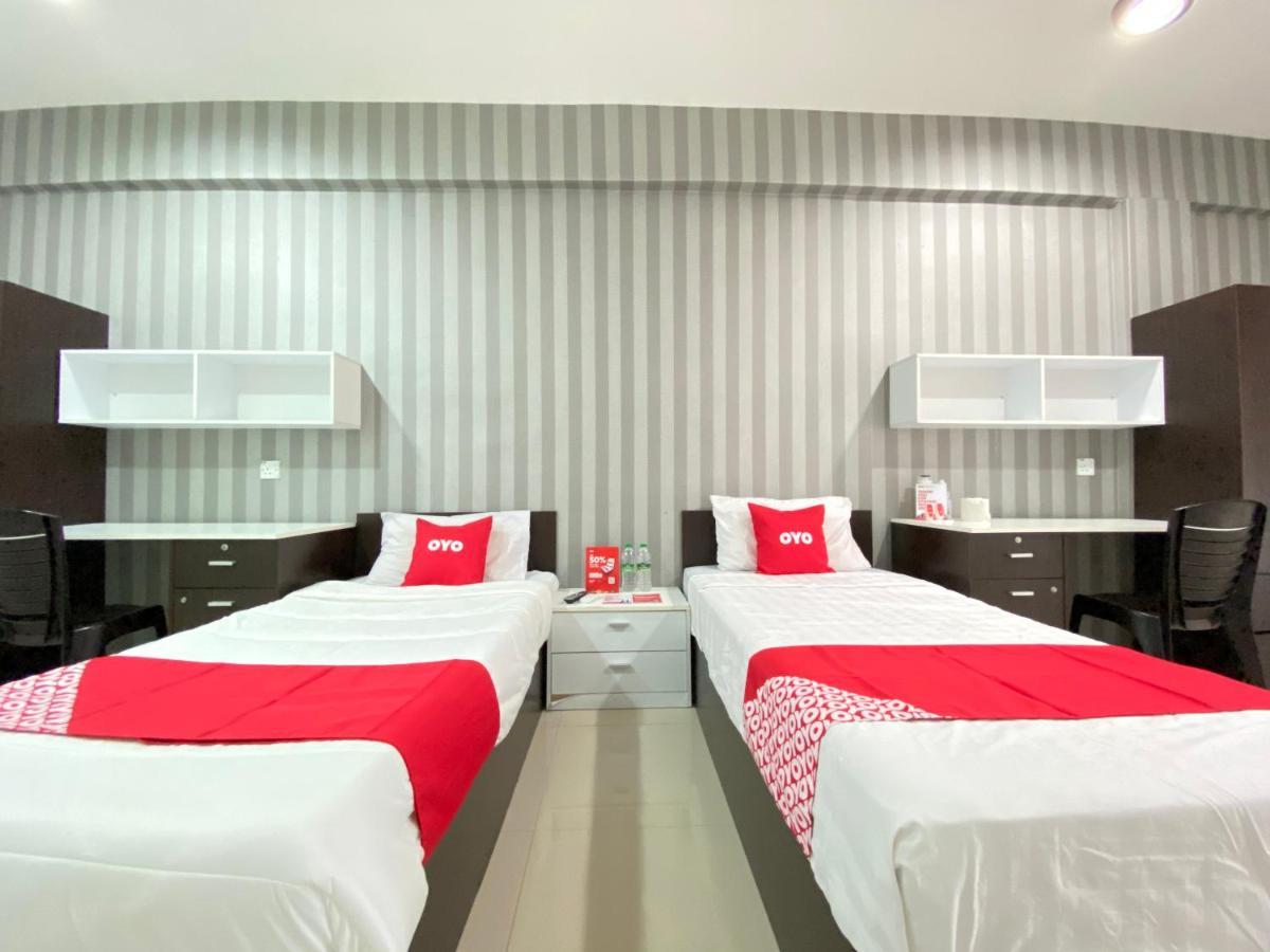 Oyo 334 Everest Hotel Куала Лумпур Екстериор снимка