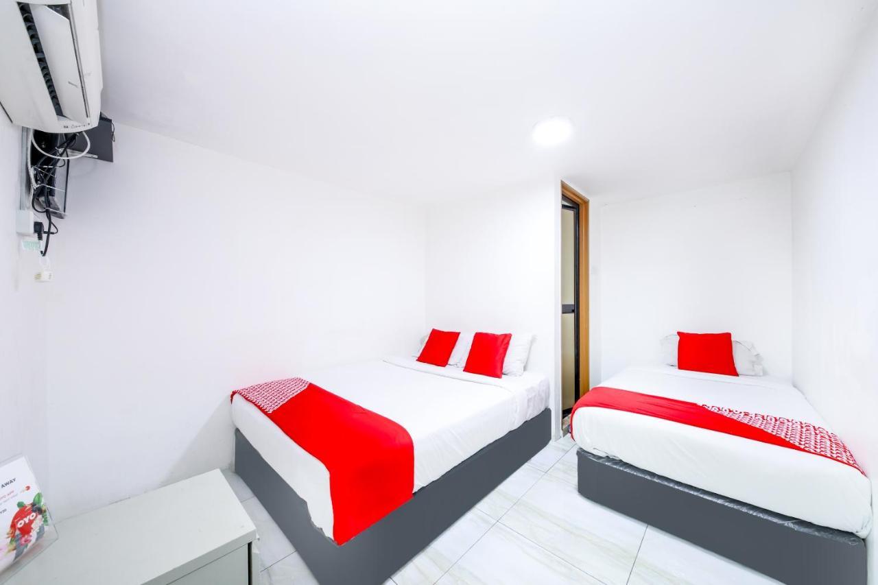 Oyo 334 Everest Hotel Куала Лумпур Екстериор снимка