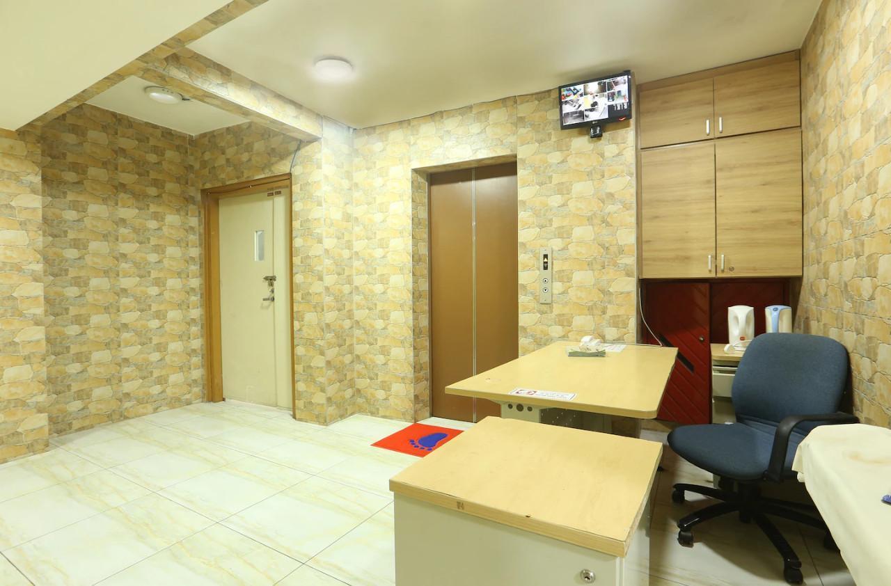 Oyo 334 Everest Hotel Куала Лумпур Екстериор снимка