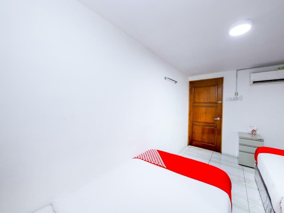 Oyo 334 Everest Hotel Куала Лумпур Екстериор снимка